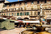 Verona - Case Mazzanti in piazza delle Erbe. 